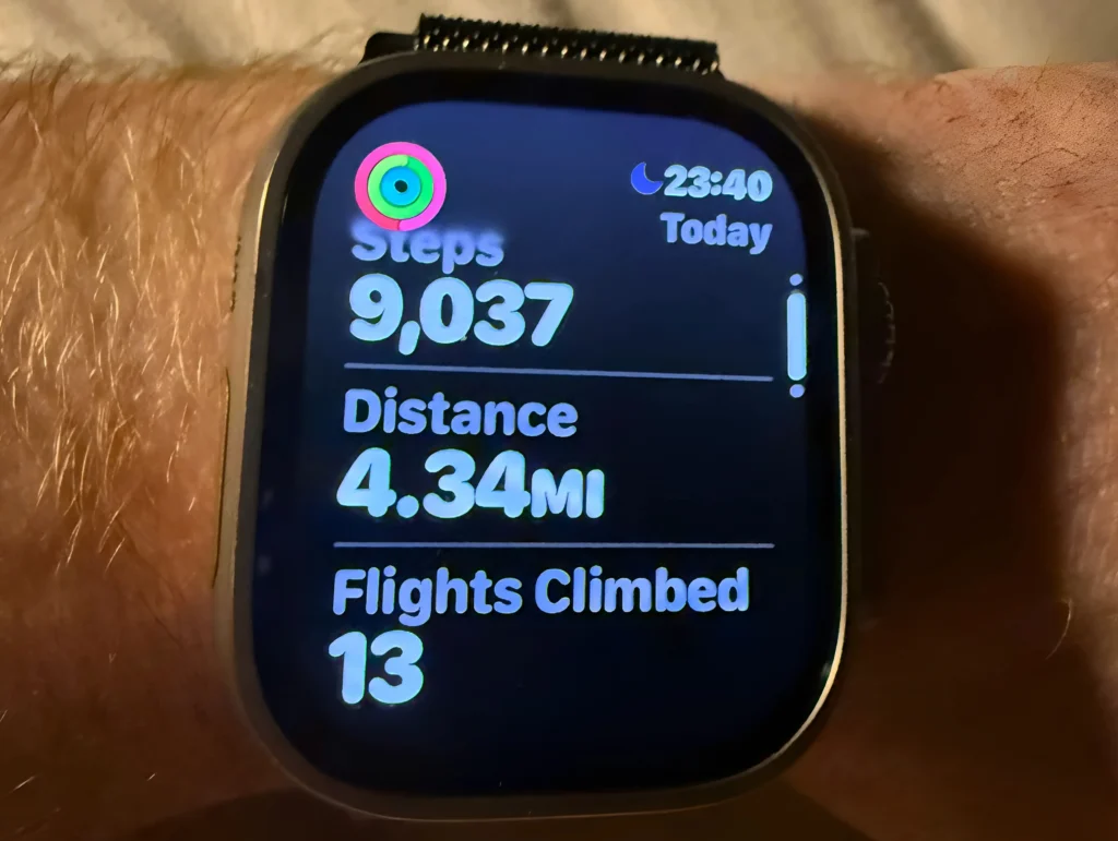Image-of-smartwatch-display-showing-steps-distance-and-flights-climbed-as-part-of-a-mindful-walking-activity