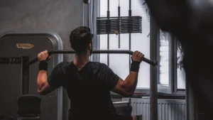 Man-using-gym-equipment-for-cardiovascular-exercise